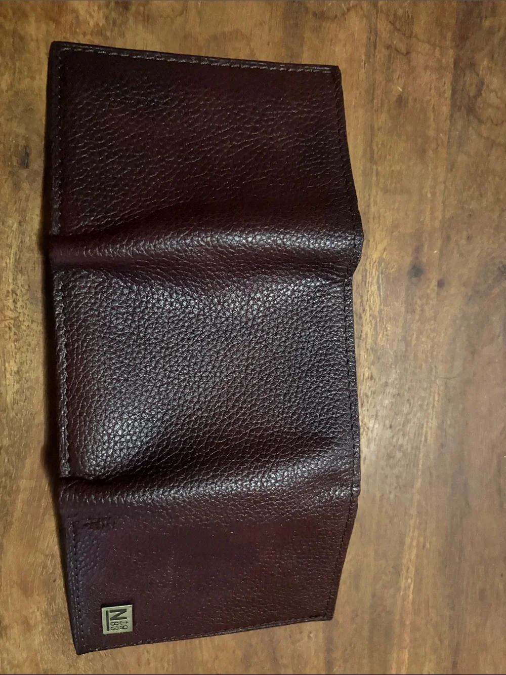 Nautica Men's Pebbled Trifold Card Holder - Burgundy